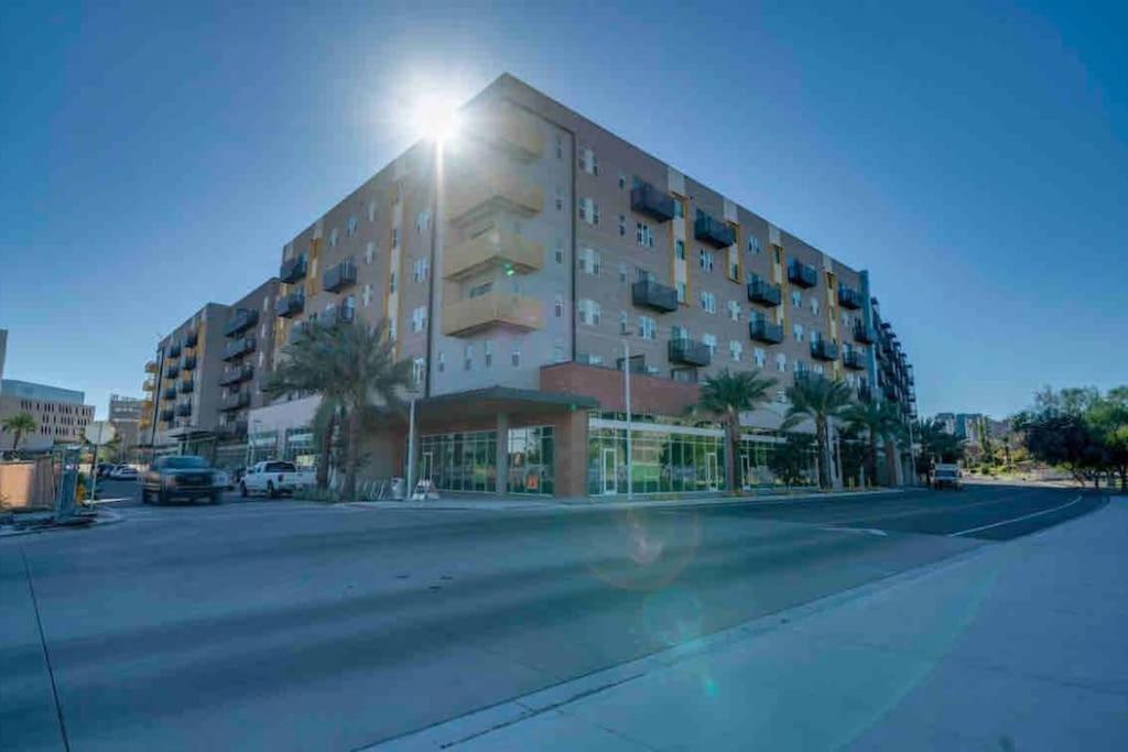 Sun Devil Studio With Rooftop Pool & Clubhouse! Tempe Exterior photo